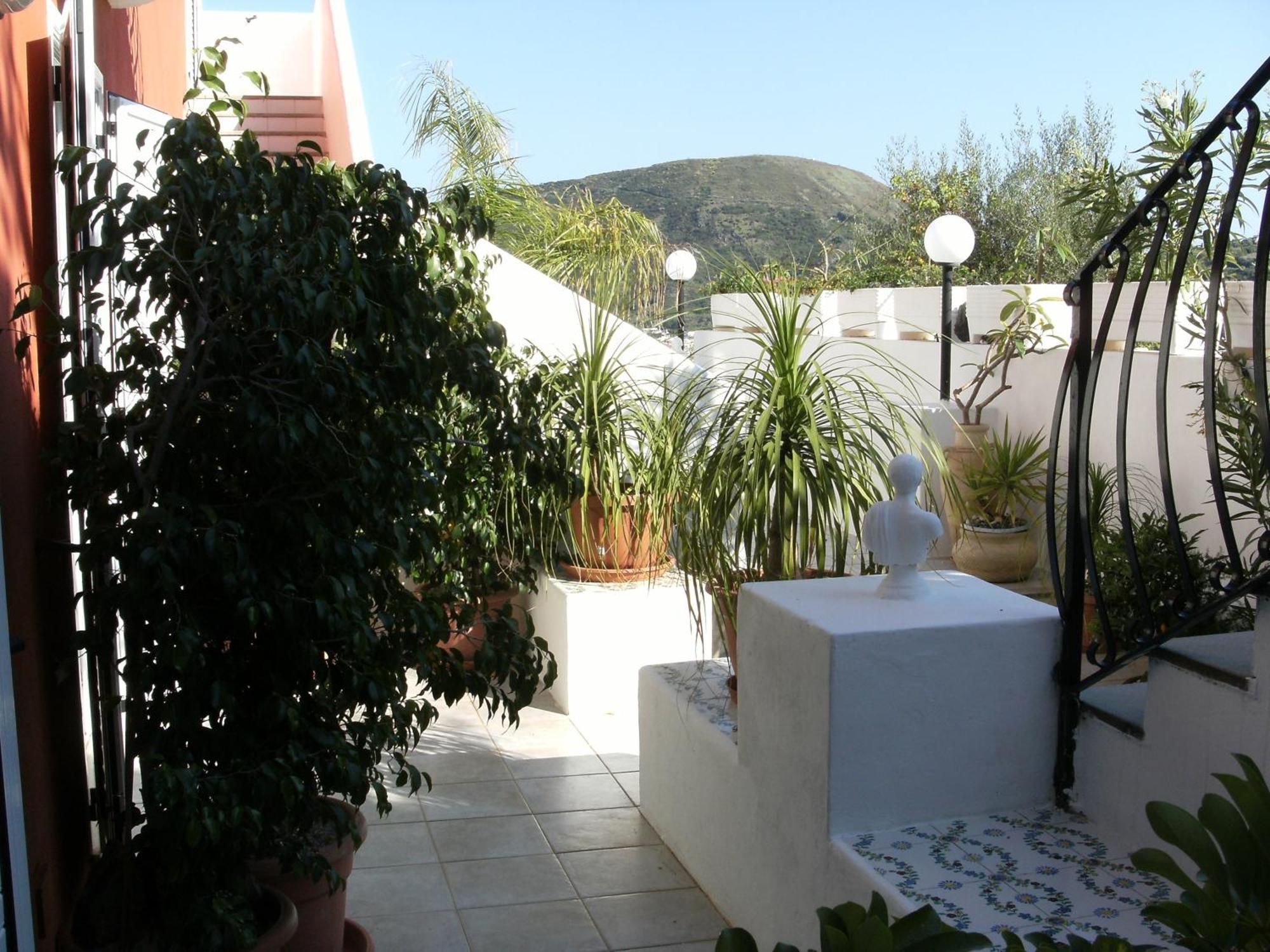 Villa Vista Mare Mela Lipari  Zewnętrze zdjęcie