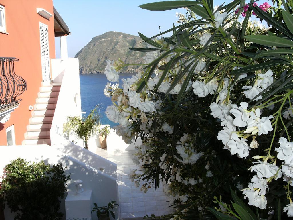 Villa Vista Mare Mela Lipari  Zewnętrze zdjęcie