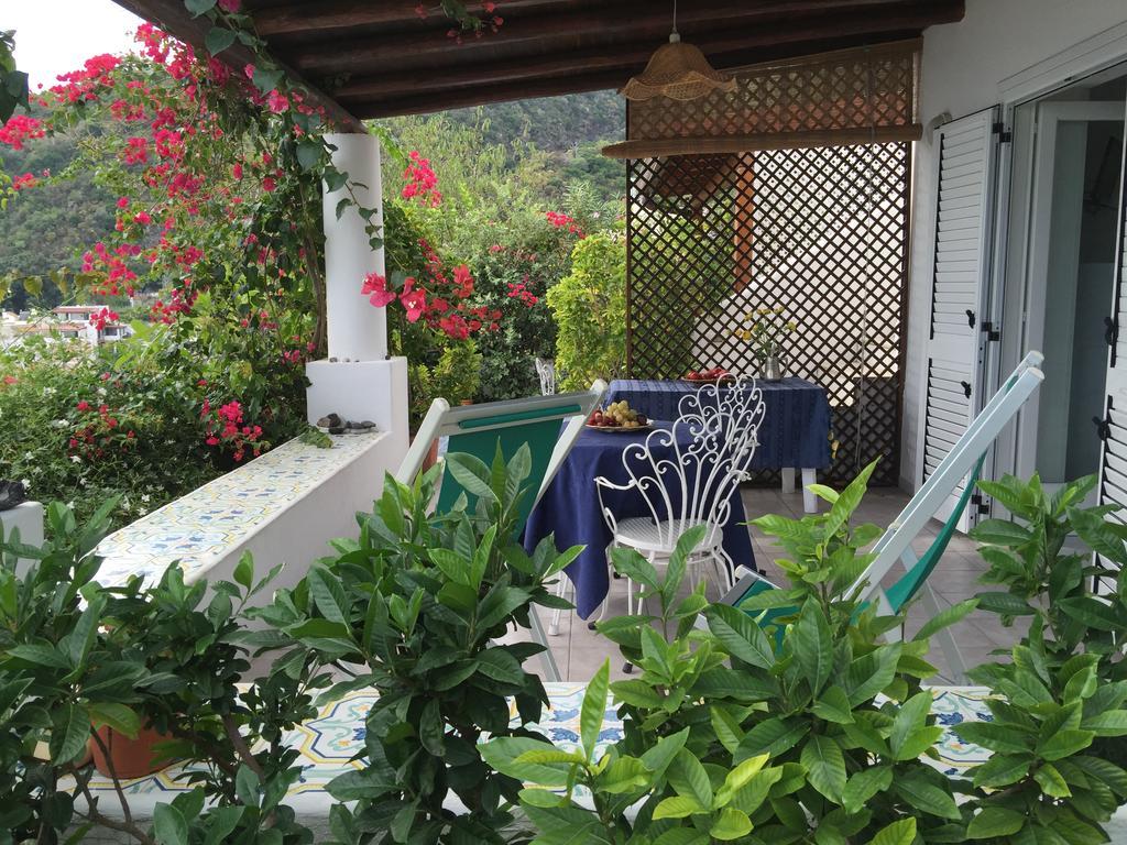Villa Vista Mare Mela Lipari  Zewnętrze zdjęcie