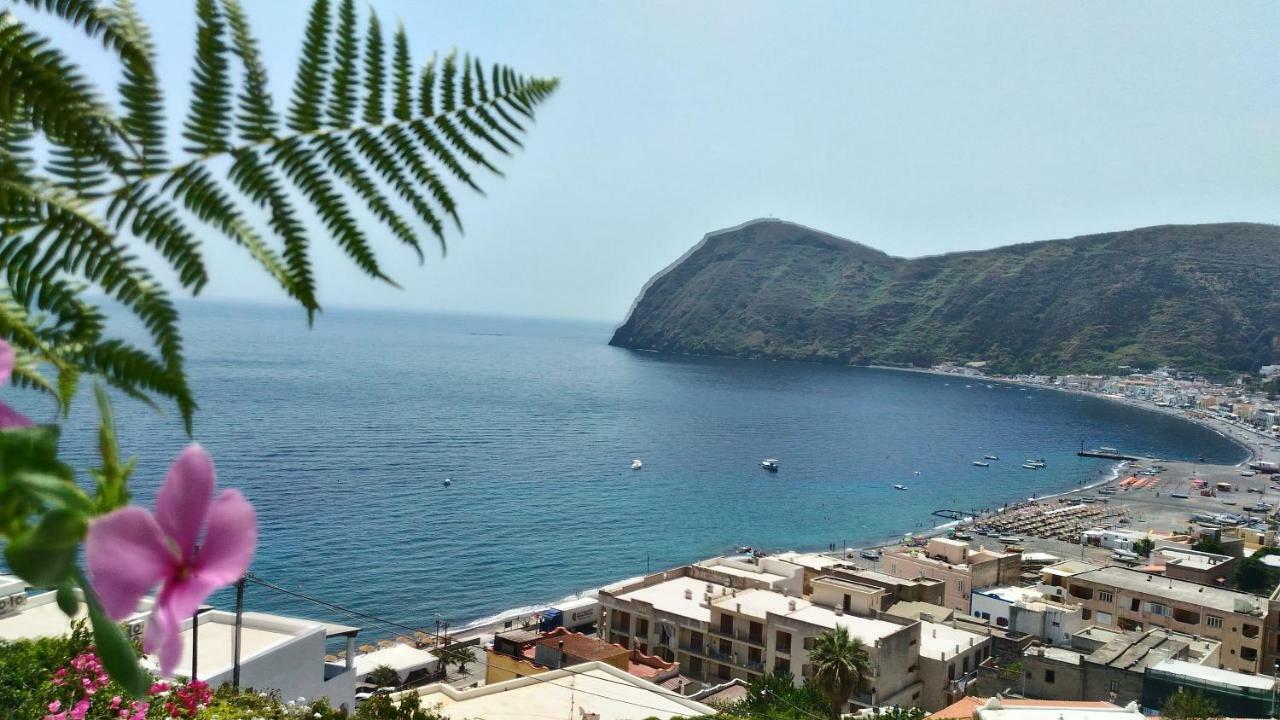 Villa Vista Mare Mela Lipari  Zewnętrze zdjęcie