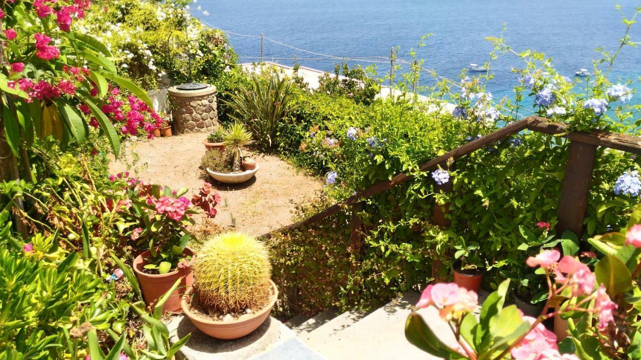 Villa Vista Mare Mela Lipari  Zewnętrze zdjęcie